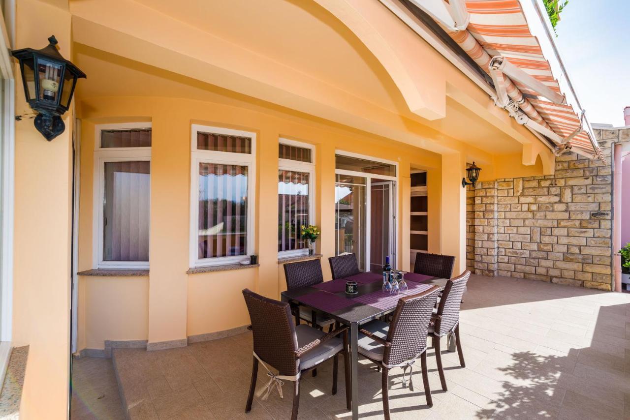 Villa Dalmatina Zadar Mit Pool Экстерьер фото