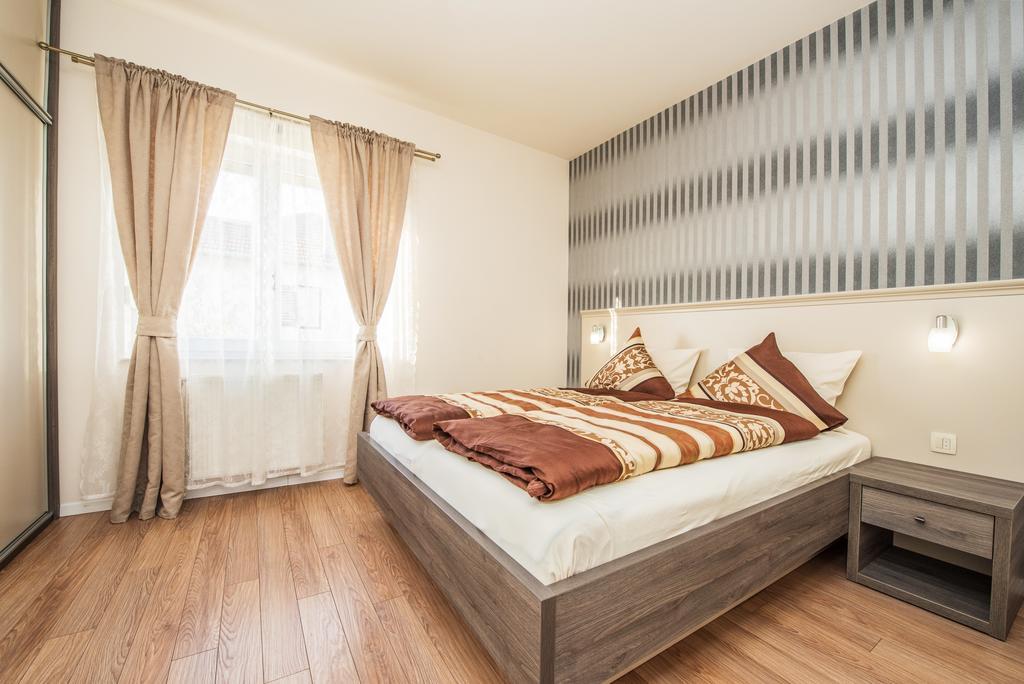 Villa Dalmatina Zadar Mit Pool Экстерьер фото