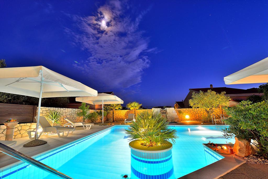Villa Dalmatina Zadar Mit Pool Экстерьер фото
