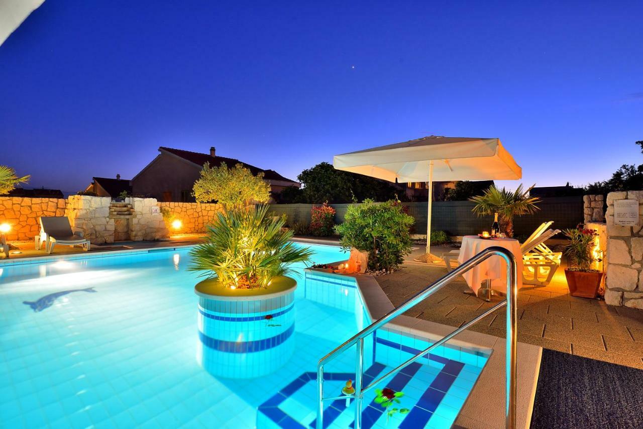 Villa Dalmatina Zadar Mit Pool Экстерьер фото